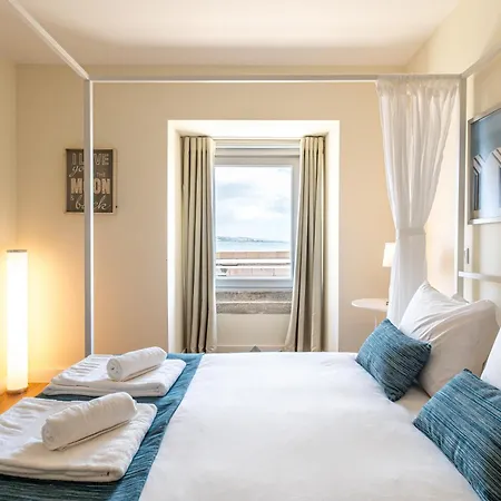 Homeysuite Bedroom 1 Seahouse Pansiyon