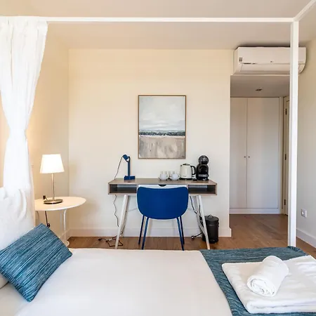 Homeysuite Bedroom 1 Seahouse Pansiyon